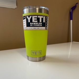 NWT YETI 20oz rambler in Chartreuse